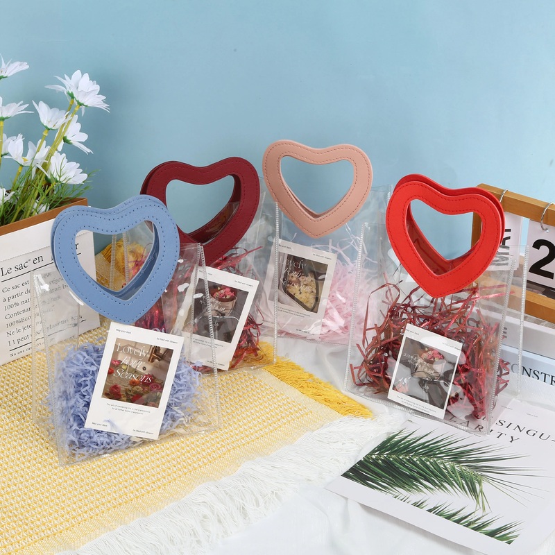 Transparent PVC Plastic Shoulder Gift Bags Heart Handle
