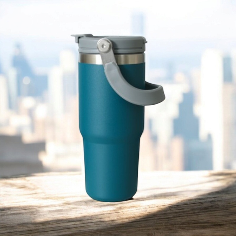 750ml IceFlow Stainless Steel Tumbler with Flip Straw – Vacuum Insulated Water Bottle Flask