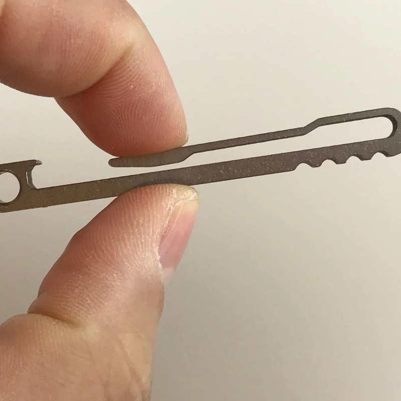 4055 Pocket Clip AntiDamage for Hanging Keys for Hanging Flashlights ( 1 pcs )