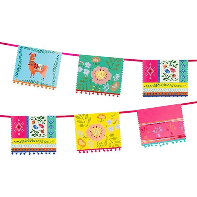 BOHO POM POM GARLAND