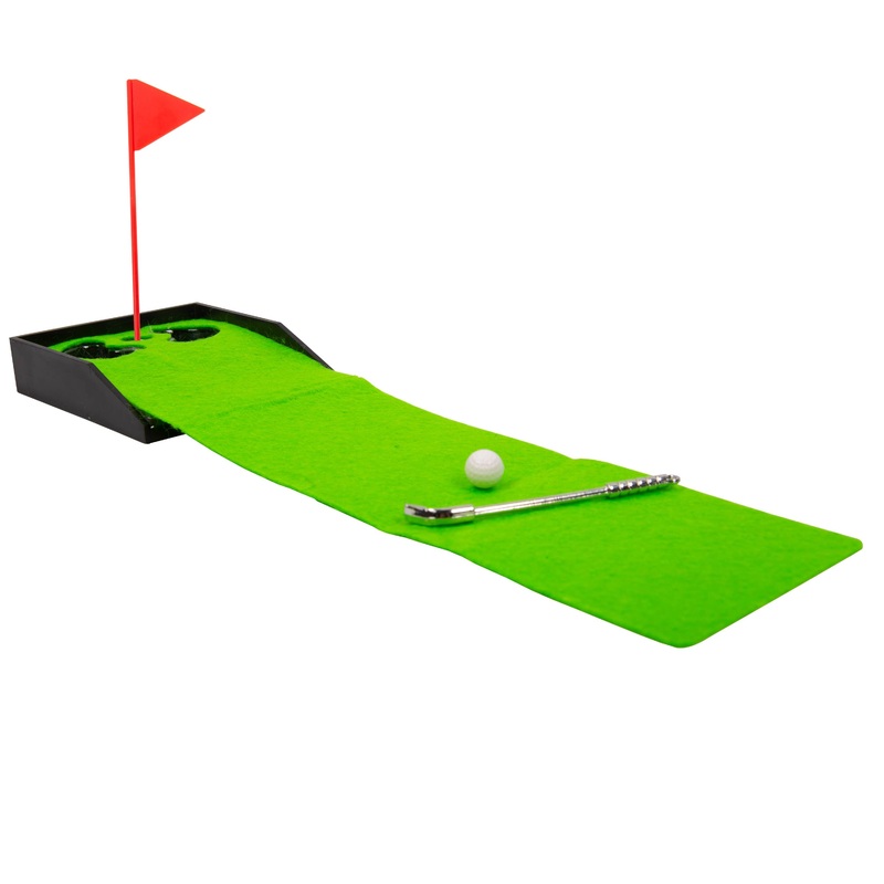 TEENY TOWN GOLF TOY