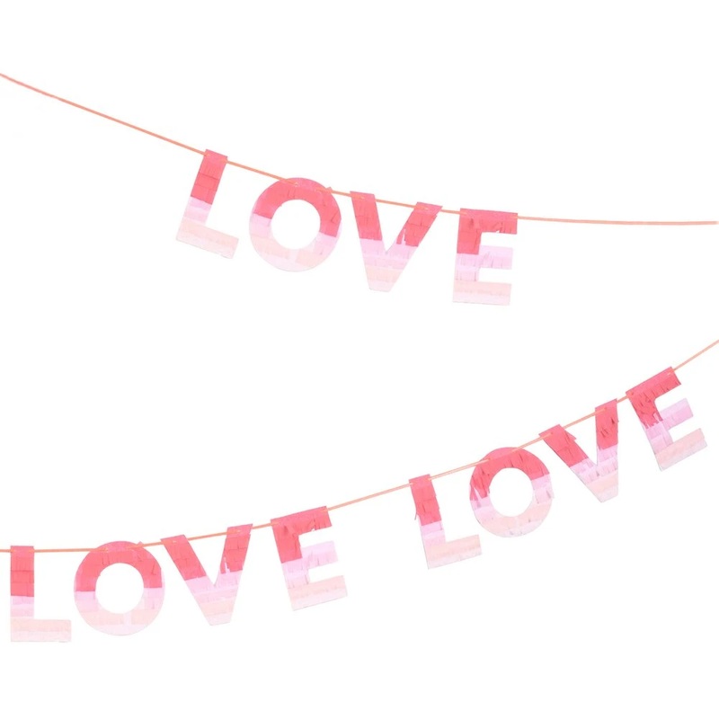 LOVE GARLAND IN OMBRE TISSUE FRINGE