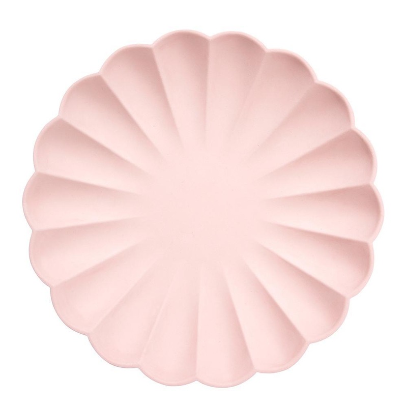 ECO-FRIENDLY PINK COMPOSTABLE PARTY PLATES