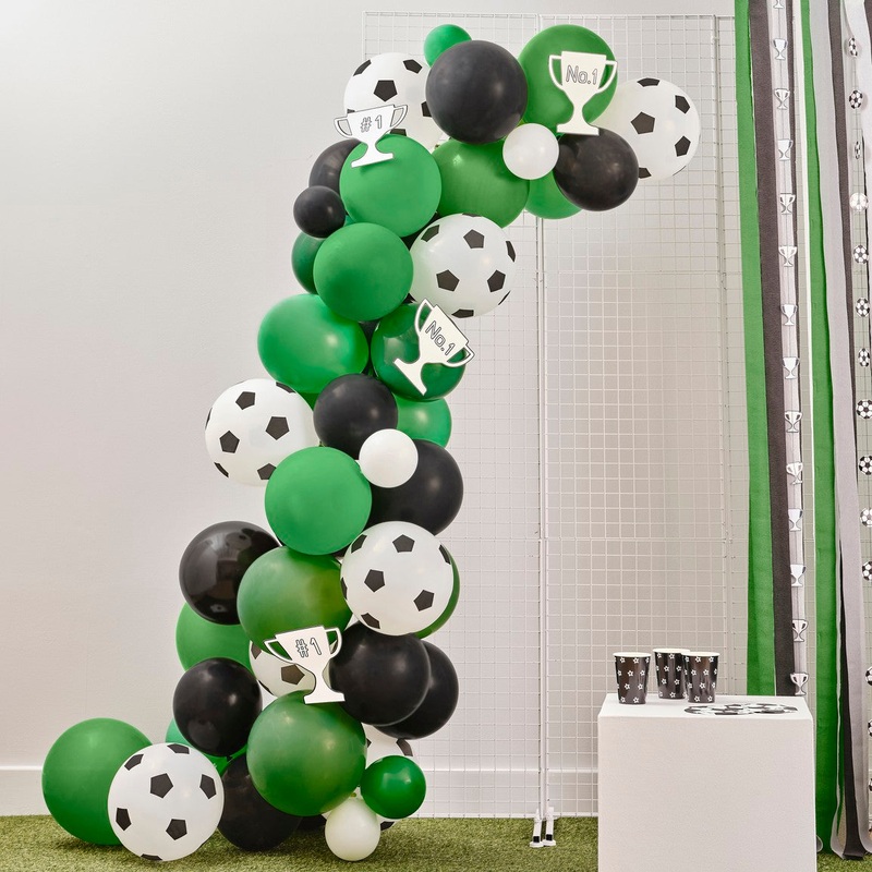 SOCCER BALLOON ARCH