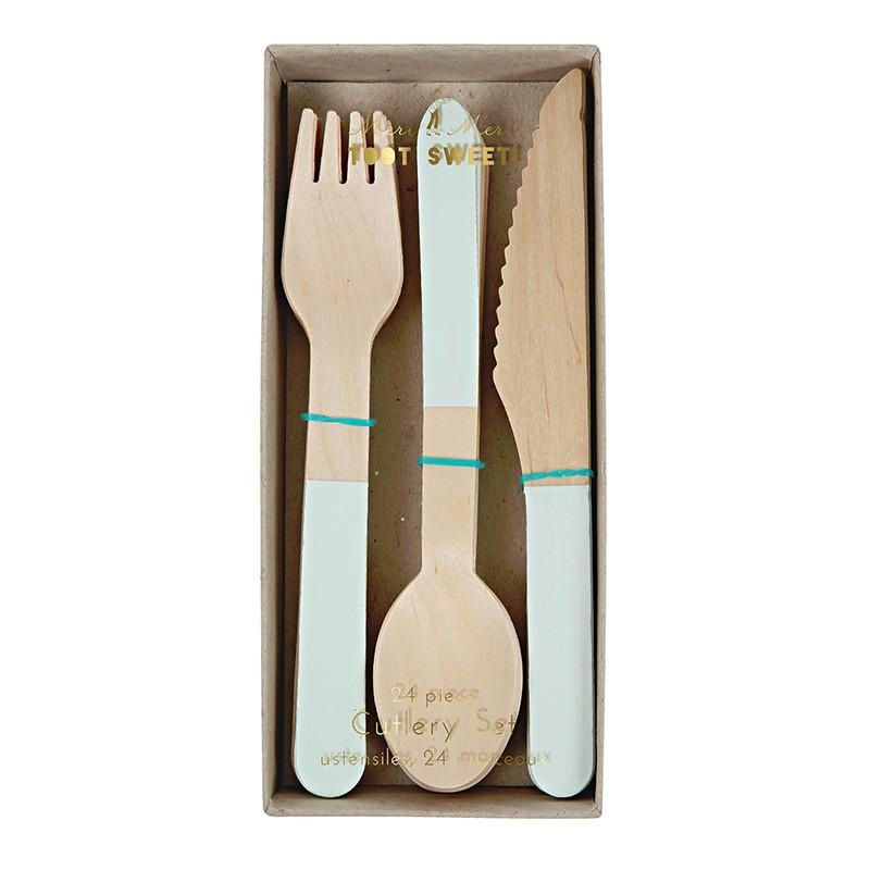 MINT GREEN WOODEN CUTLERY