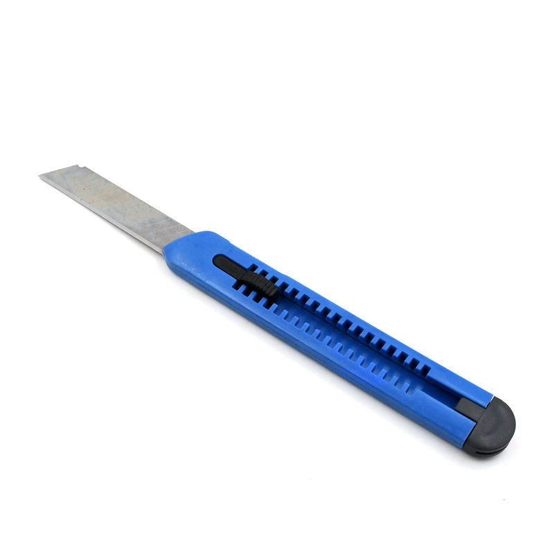 Multi-Use Iron Cutter, Cutting Blade and Precision Knife Blade, Utility Knife – Heavy Duty Industrial Cutter Knife (18mm)