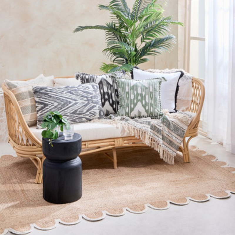 Aria Scalloped Jute Floor Rug [HABLARISR24]