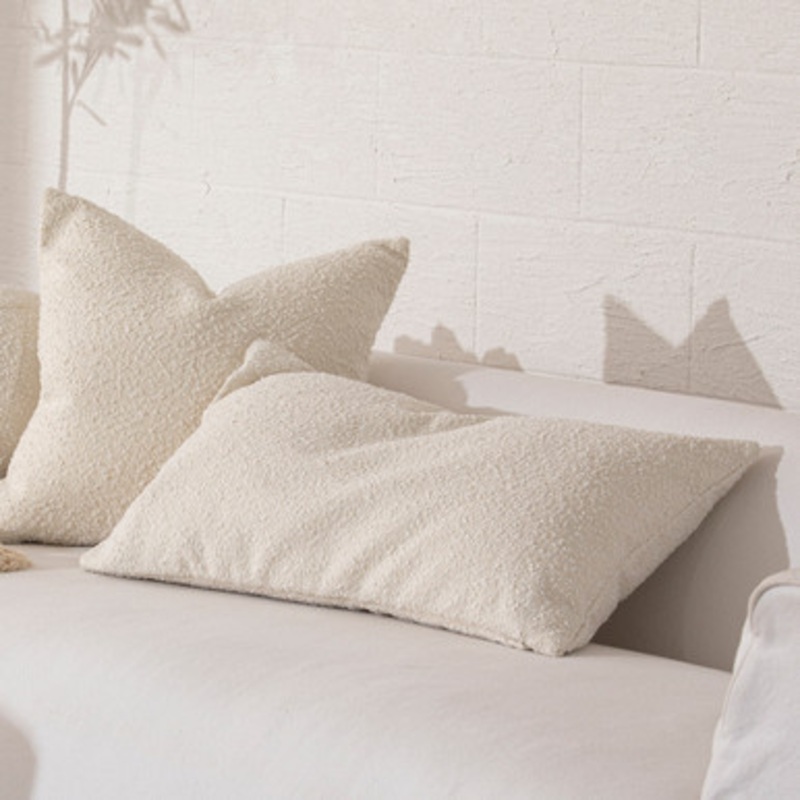Ava Large Oblong Boucle Cushion [MUSLAVABC22C]