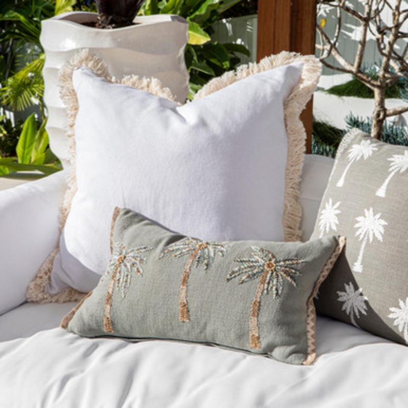 Chester Feather Large Cushion [MUSLCHEST21A]