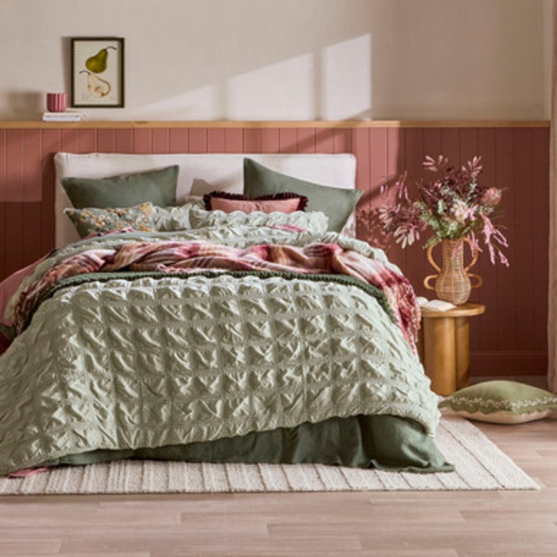Genevieve Quilt Cover Set [HABBGENEQC25]
