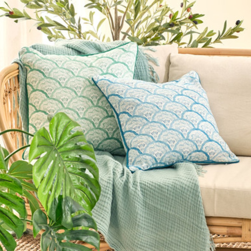 Marina Reversible Square Outdoor Cushion [HABLMARIN24]