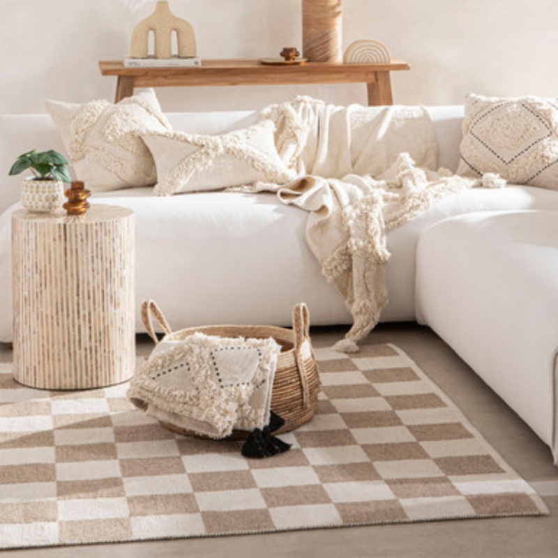 Axel Medium Checkered Floor Rug [HABLAXELF22]