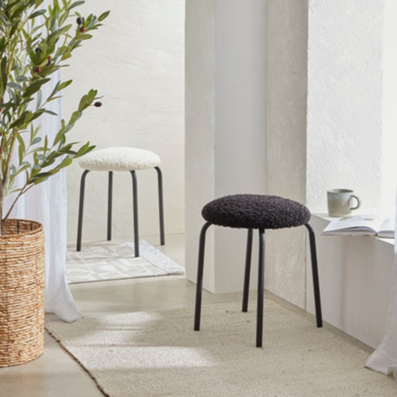 Colton Sherpa Stool [HABLCOLTOL23]