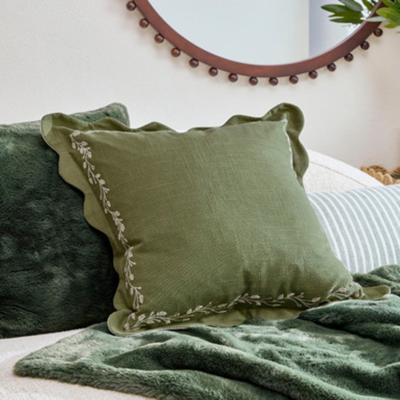 Dana Floral Scalloped Cushion [MUSLDANA25]