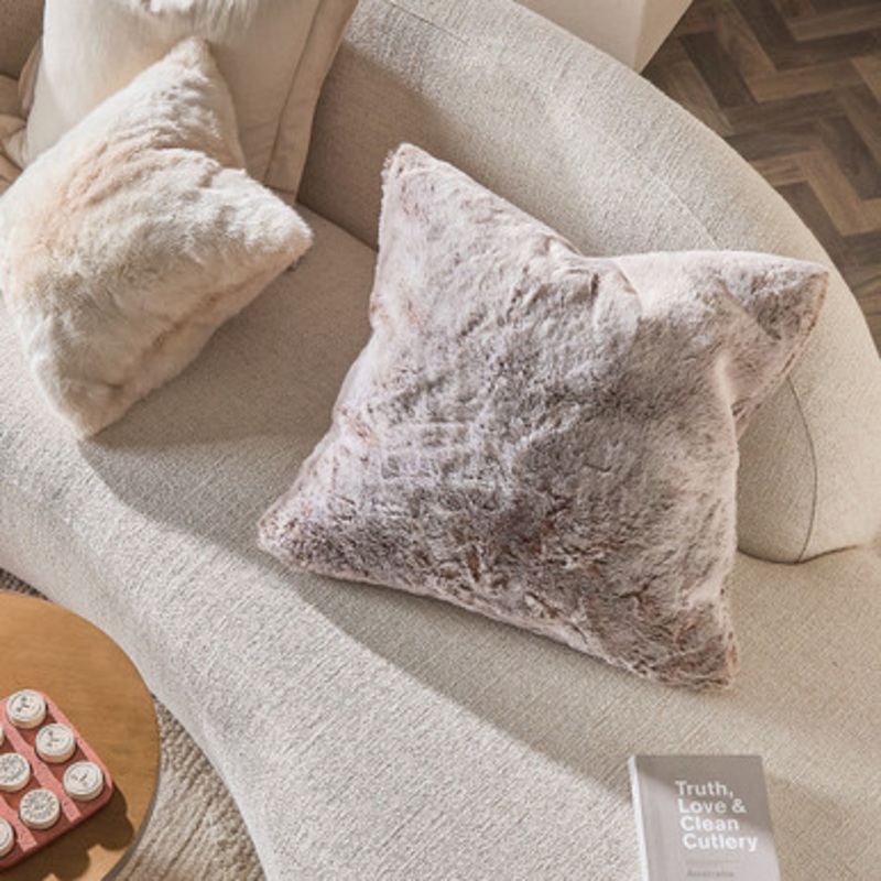 Pelage Faux Fur Large Square Cushion [MUSLPELAG15_SQU]