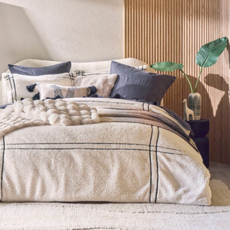 Ezra Fleece Comforter Set [HABBEZRAC24]