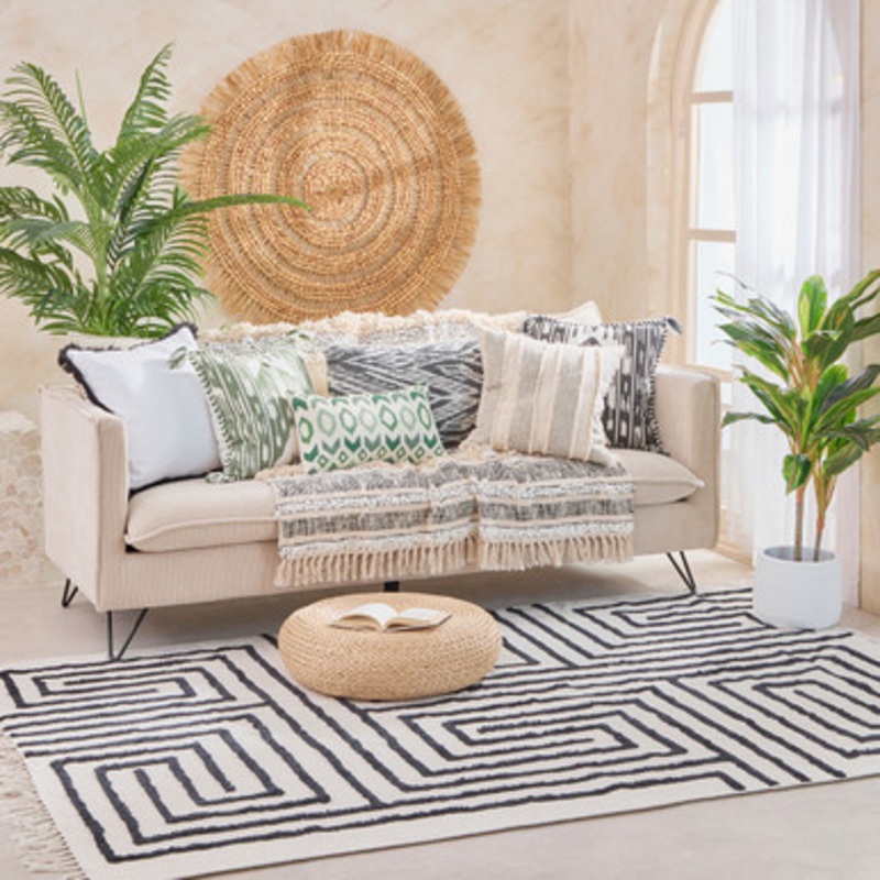 Farrah Black Geometric Tufted Cotton Floor Rug [HABLFARA22I]