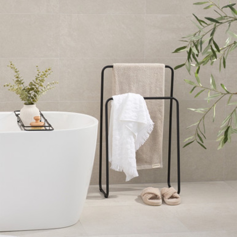 James Freestanding Towel Rack [HABBJAMES24]