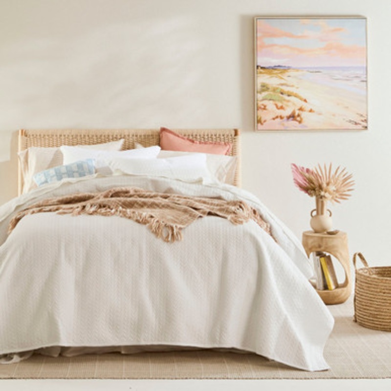 Camden White Coverlet Set [ASPBCAMDEN16A]
